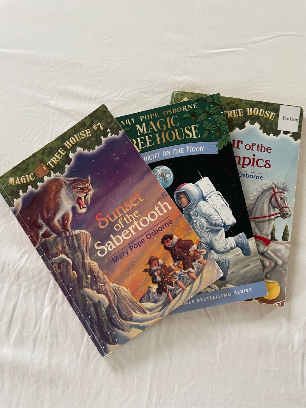 Mary Pope Osborne Magic Tree House: Set of 3 Books, Vol 7, 8 and 16